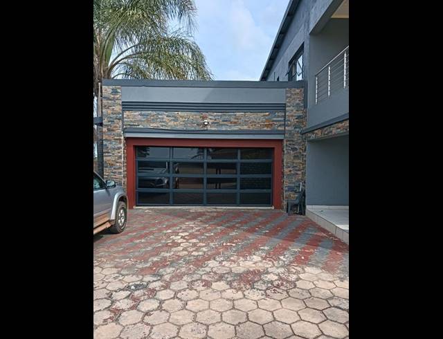 BUSINESS FOR SALE IN AERORAND